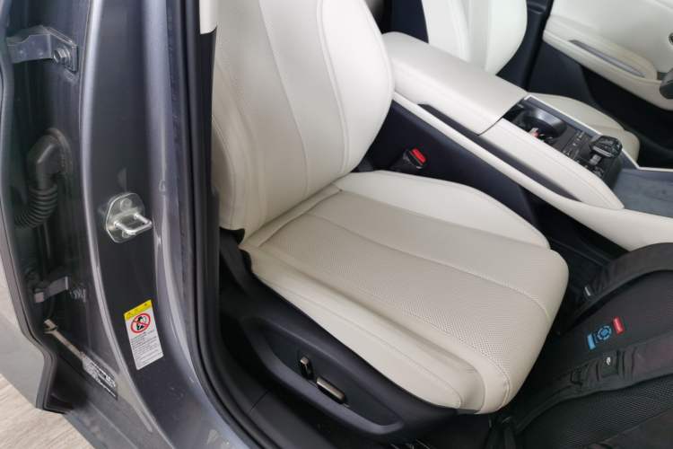 Used BYD Qin L 2025 DM-i Smart Drive 120KM Superior Model