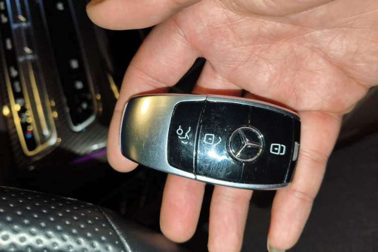 Used Mercedes-Benz E-Class 2021 Restyled E 300 Sport Edition Vehicle Key