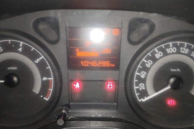 Used Peugeot 301 2014 1.6L Manual Comfort Edition
