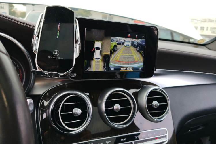 Used Mercedes-Benz GLC 2017 GLC 260 4MATIC Luxury Model Audio And AC Panel