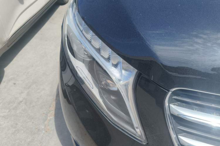 Used Mercedes-Benz V-Class 2018 V 260 Avantgarde Edition China VI Right Front Headlight