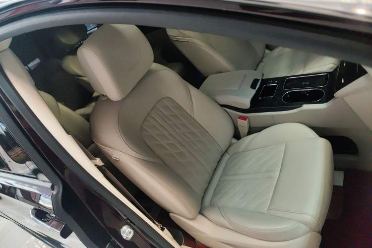 Used Buick GL8 2021 Avenir Aivia Six-Seat Luxury Edition
