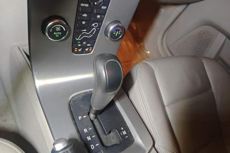 Used Volvo S40 2007 2.4i ZhiShang Edition
