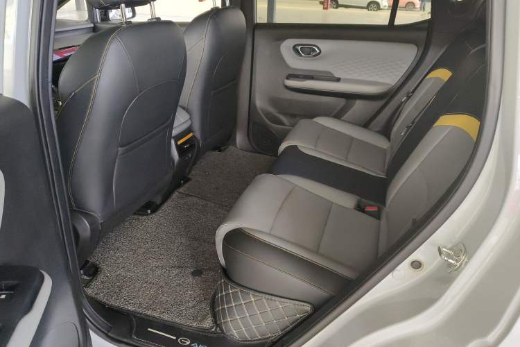 Used AION Y 2022 70 Intelligent Driving Version Lithium Iron Phosphate