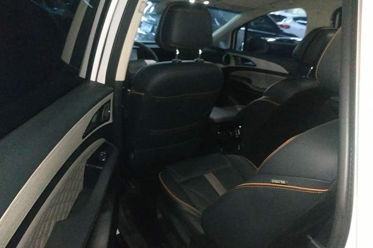 Used FORTHING Yacht 2022 1.5T DCT Chasing Wind Edition Left Rear Seat