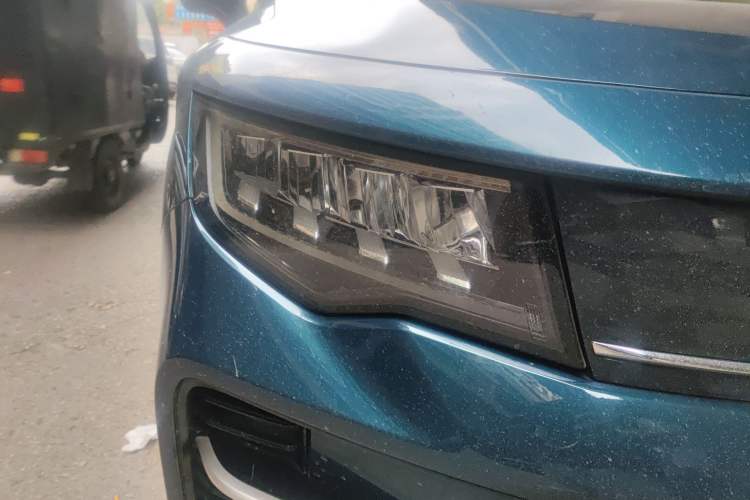 Used Radar Horizon 2023 410 km Entrepreneur Edition Right Front Headlight