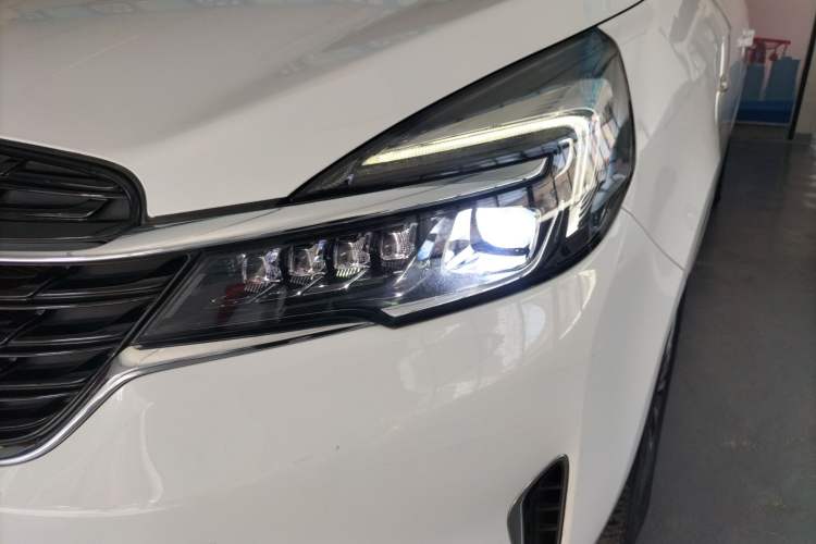 Used Buick GL8 2020 Land Cruiser Executive Class 652T Comfort Model