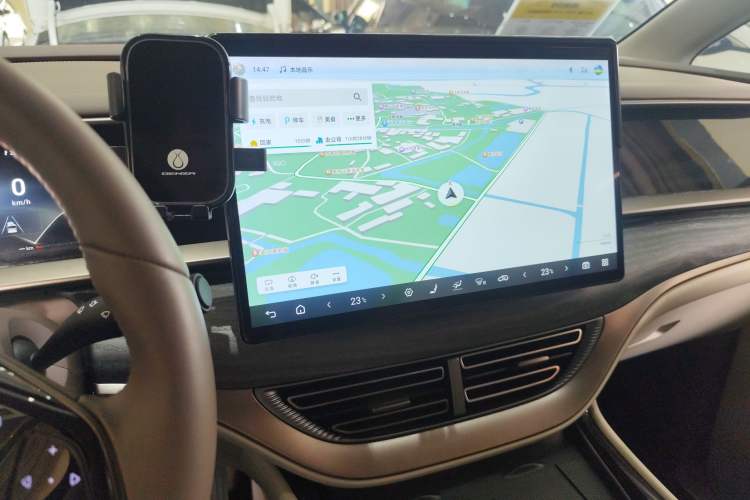 Used Denza D9 2022 DM-i 970 Four-Wheel Drive Flagship Model
