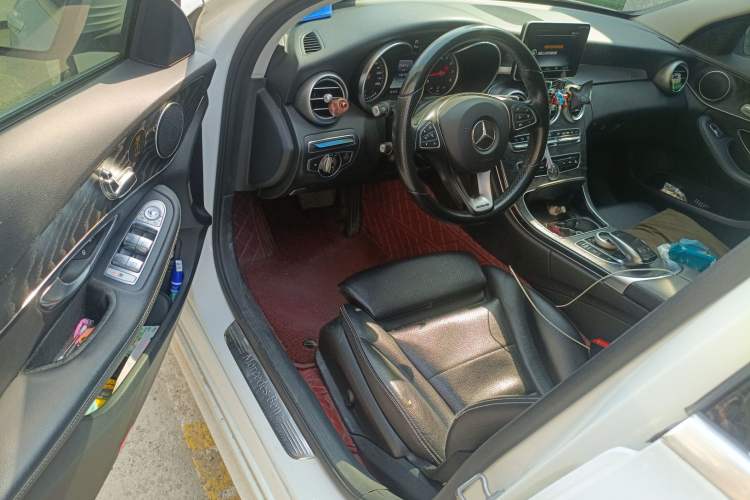 Used Mercedes-Benz C-Class 2015 C 200 station wagon