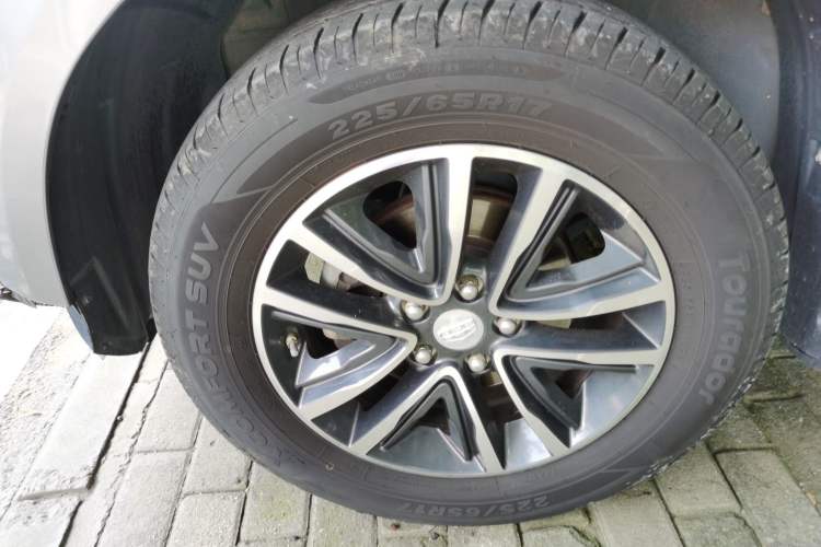 Used Geely Auto Vision X6 2018 1.4T CVT 4G Connected Flagship Edition