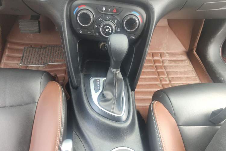 Used Fiat Viaggio 2015 1.4T Automatic Jingxiang Edition
