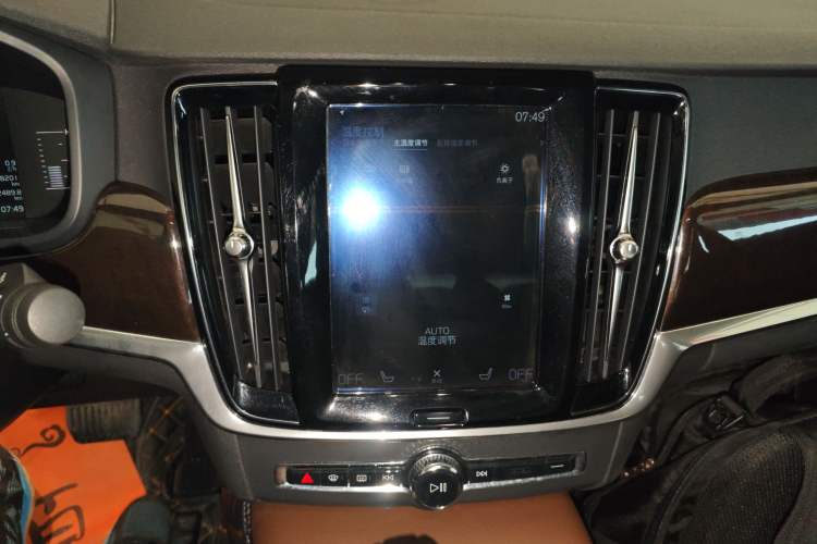 Used Volvo S90 2018 T5 Zhiyuan Edition
