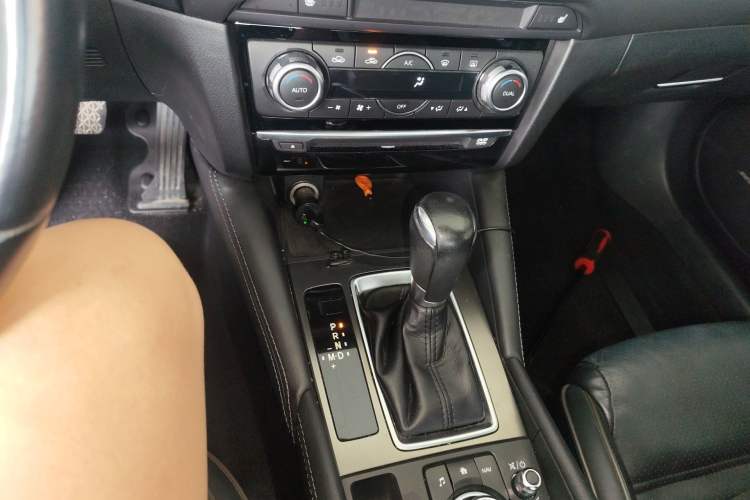 Used Mazda Atenza 2018 2.5L Blue Sky Prestige Edition China V Standard Gear Lever