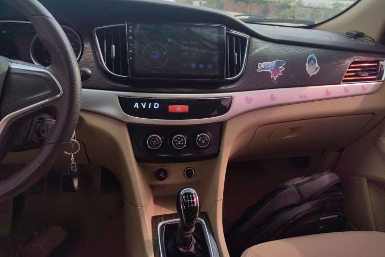 Used Wuling 730 2020 Commercial Vehicle 1.5L Manual Value Edition 7 Seats
