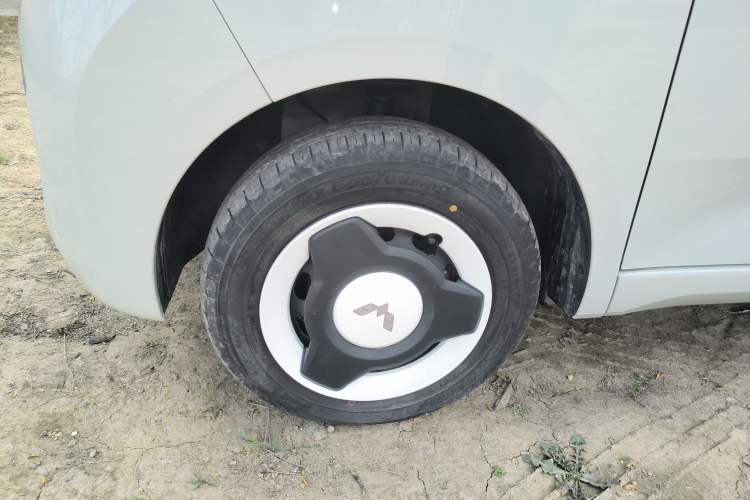 Used Wuling Hongguang MINIEV 2024 3rd Generation 215km Youth Edition Exterior 4