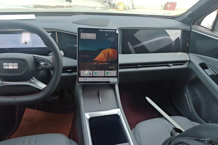 Used Geely Galaxy L7 2025 EM-i 115km Long-Range Version
