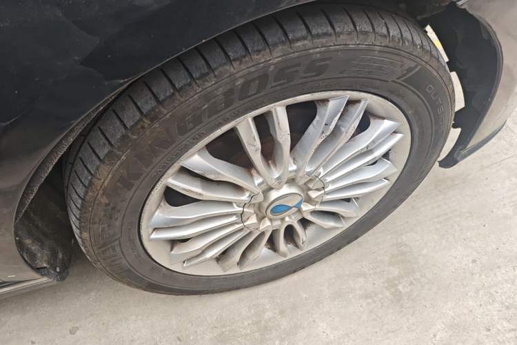 Used Denza 2017 Honor Edition