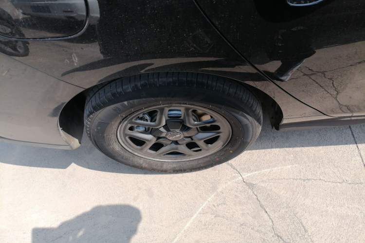 Used BYD Seal 05 DM-i 2026 DM-i 128KM Luxury Edition Right Rear Wheel Hub