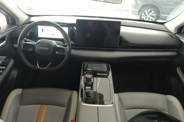 Used AION S Plus 2022 Updated 70 Intelligent Edition Center Console
