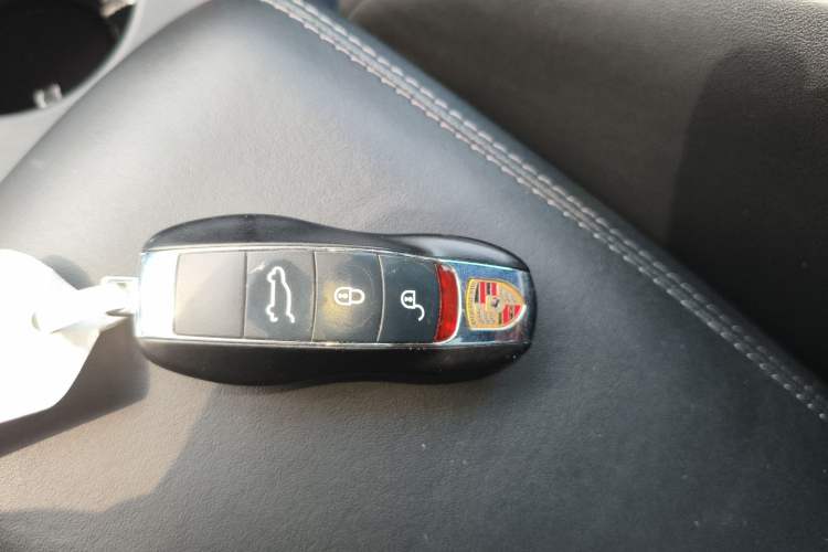 Used Porsche Macan 2017 Macan Turbo 3.6T