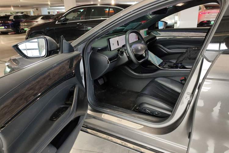 Used IM L7 2022 Dynamic Model Driver Seat