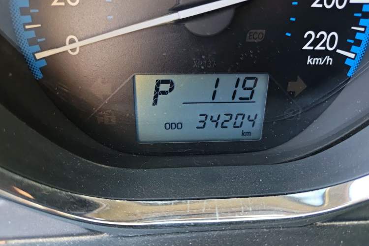 Used Toyota Vios 2017 1.5L CVT Innovation Edition Odometer Close Up