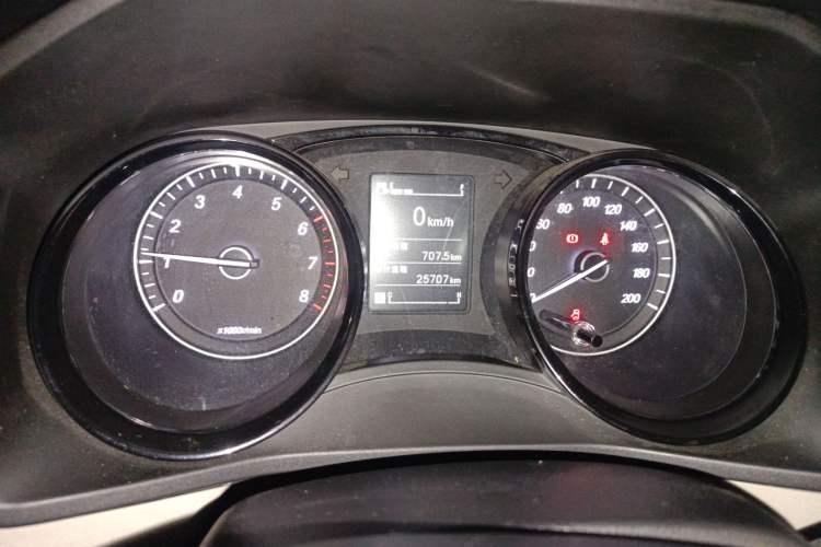 Used Wuling Hongguang PLUS 2019 1.5T Manual Comfort Version 7 Seats