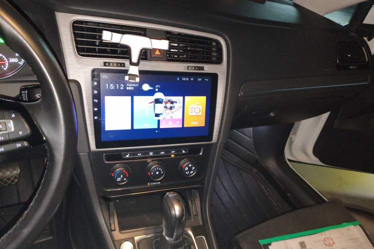 Used Volkswagen Golf 2018 230TSI Automatic Luxury Version
