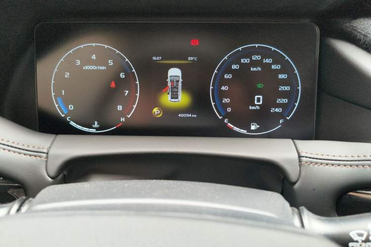 Used Geely Auto Haoyue 2022 1.8TD DCT Black Gold Limited Edition 7-Seater Instrument Cluster