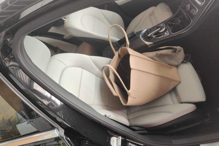 Used Mercedes-Benz C-Class 2015 C 200 station wagon