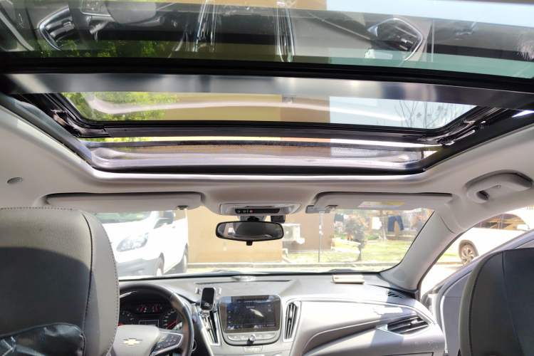 Used Chevrolet Malibu XL 2019 535T CVT Active Version Headliner