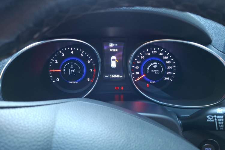 Used Hyundai Santa Fe 2013 Revised Version 2.4L Automatic All-Wheel Drive Smart Type Instrument Cluster