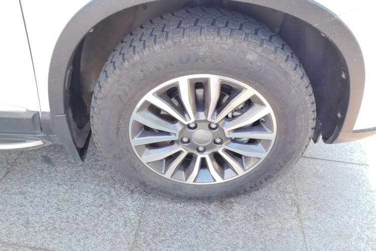 Used Haval H6 2015 Sport Edition 1.5T Automatic Two-Wheel Drive Luxury Model