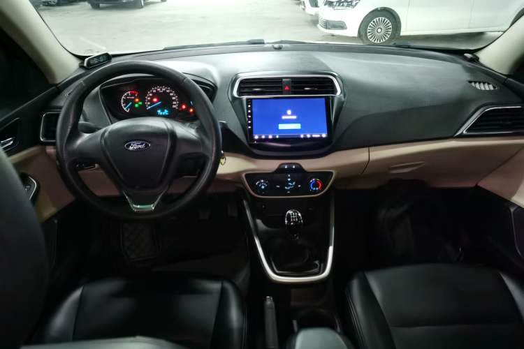 Used Ford Escort 2015 1.5L Manual Comfort Model
