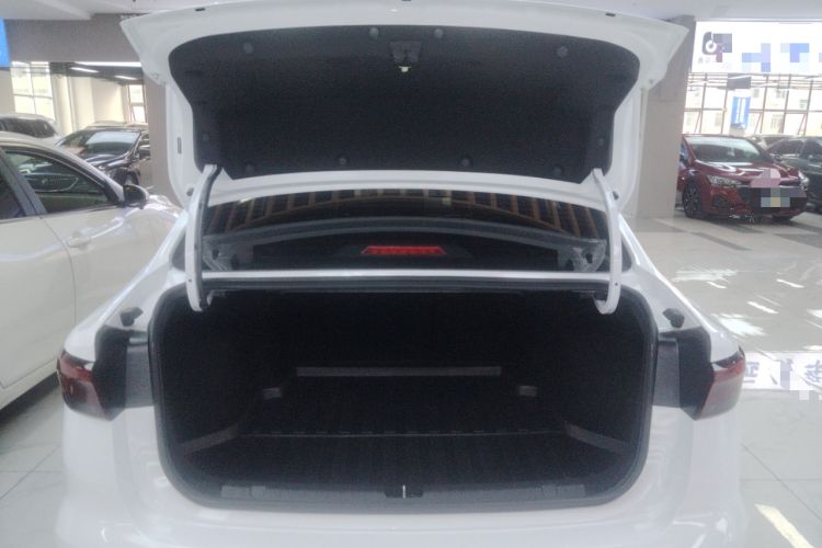 Used Geely Auto Emgrand 2023 4th Generation Champion Edition 1.5L CVT Prestige Model
