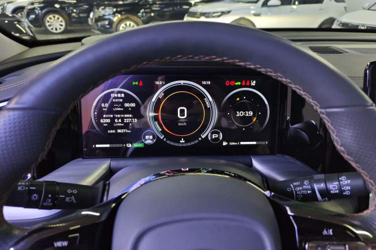 Used GAC Trumpchi GS8 2022 Double-Energy Series 2.0TM Two-Wheel Drive Prestige Edition (6 Seats) Instrument Cluster