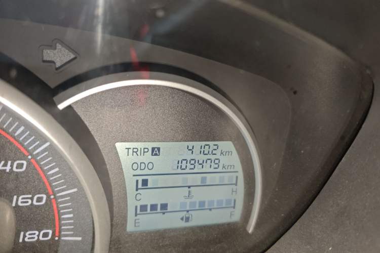 Used CHANGAN OSHAN Olisway 2014 X6 1.4L Manual Luxury Model
