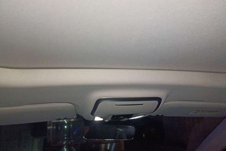 Used Hongqi HS7 PHEV 2024 2.0T PHEV Four-Wheel Drive Flagship Edition 7 Seats