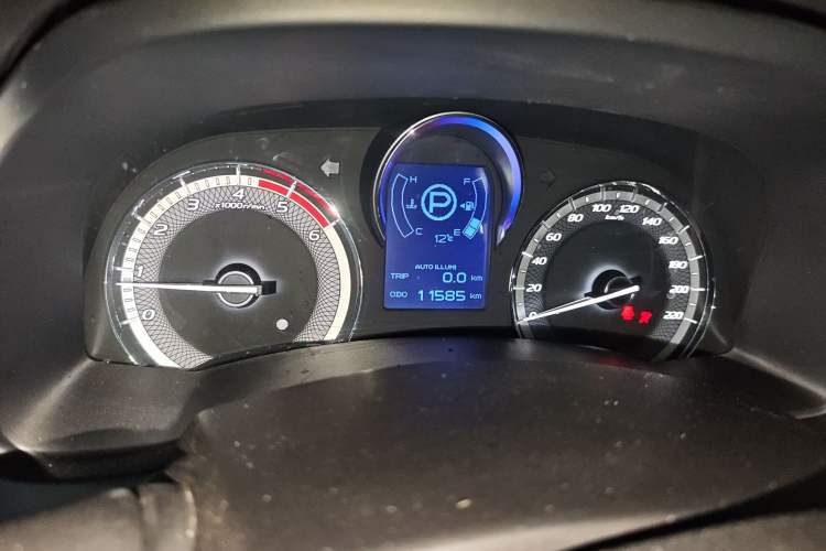 Used Isuzu mu-X 2018 3.0T Diesel Automatic 4x4 Enjoyment Edition 5 Seats Odometer Close Up