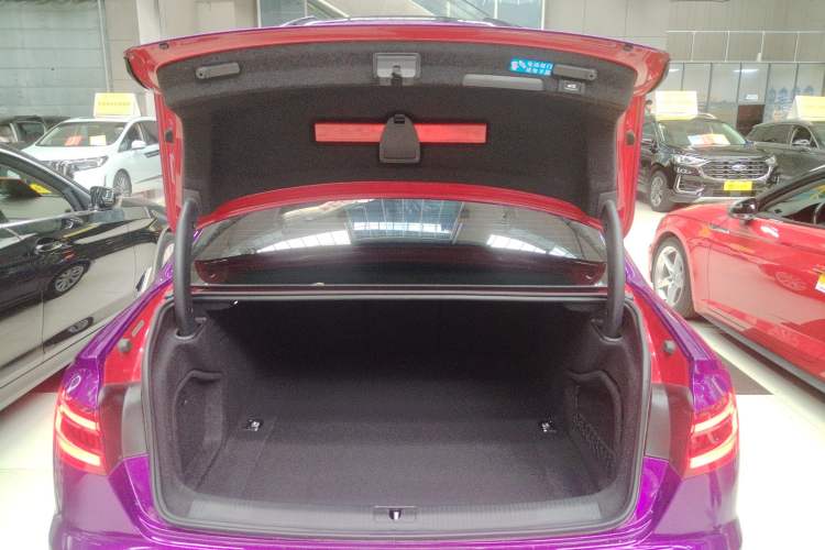 Used Audi A4L 2019 40 TFSI Ambition Version China V