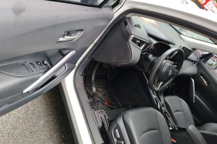 Used Toyota Corolla Cross 2022 2.0L Deluxe Edition Driver Seat