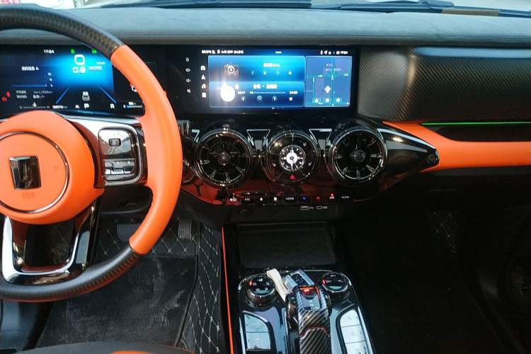 Used Cyberspace Tank 300 2023 2.0T Cyber Knight
