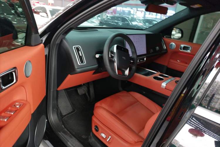 Used Li Auto L6 2025 Max Smart Refresh Edition Interior 3