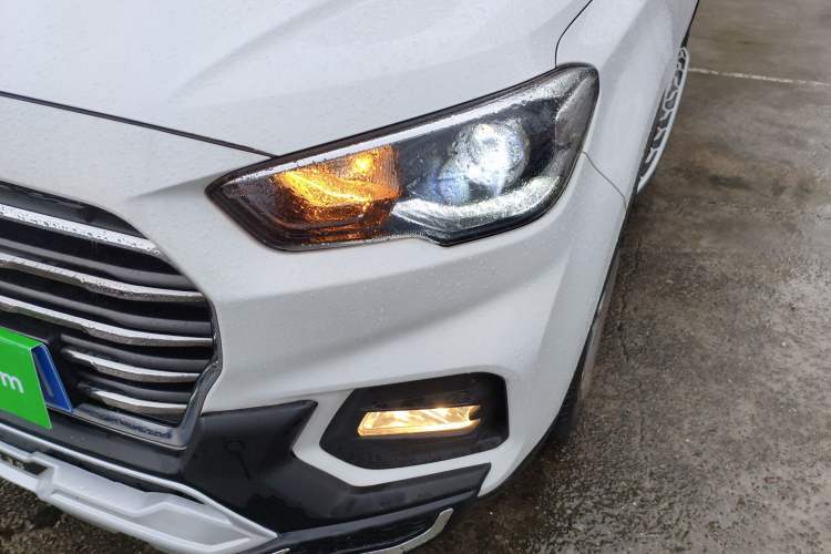 Used Hyundai ix35 2019 2.0L Automatic 2WD Zhiyong·Changxiang Edition China V Standard Left Front Headlight