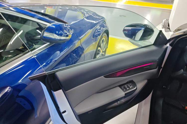 Used Lynk & Co 07 2024 EM-P 126 Long-Range Halo