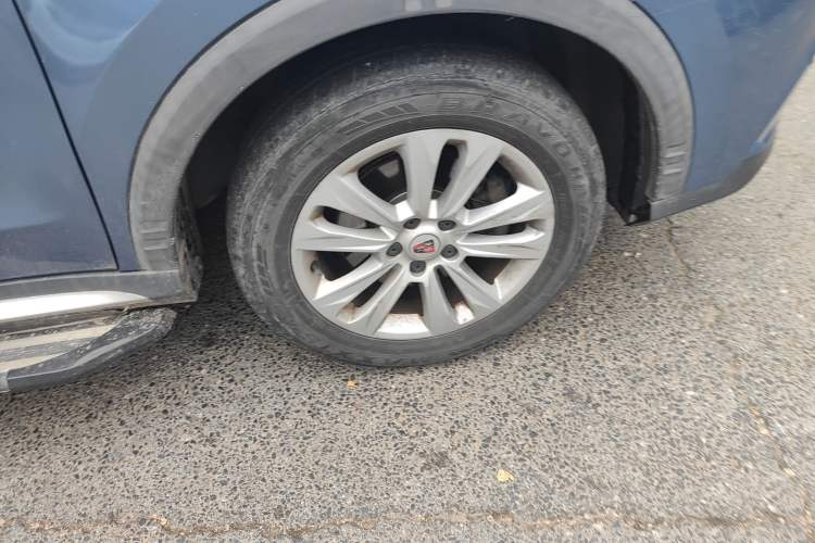 Used Roewe RX5 2018 20T Two-Wheel Drive Automatic Flagship Edition Right Front Wheel Hub