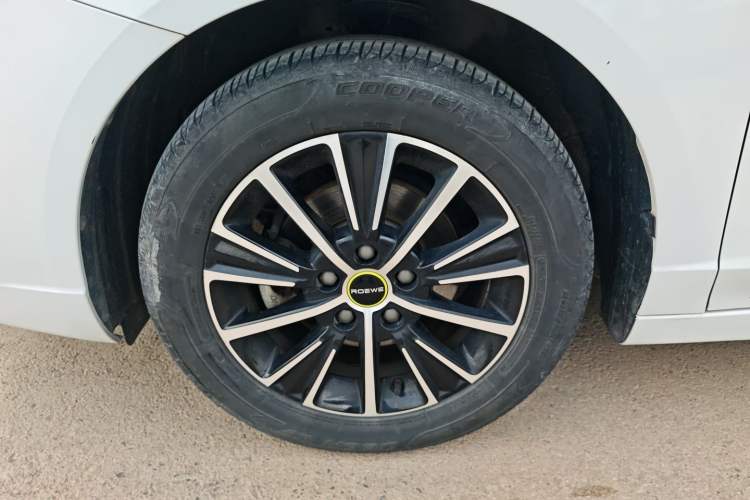 Used Roewe i5 2021 1.5L CVT Diamond Edition
