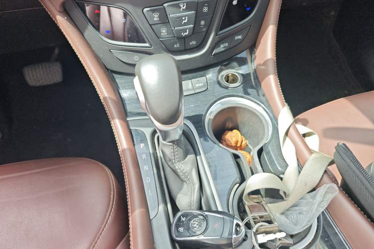 Used Buick Envision 2018 28T Four-Wheel Drive Luxury Model Gear Lever