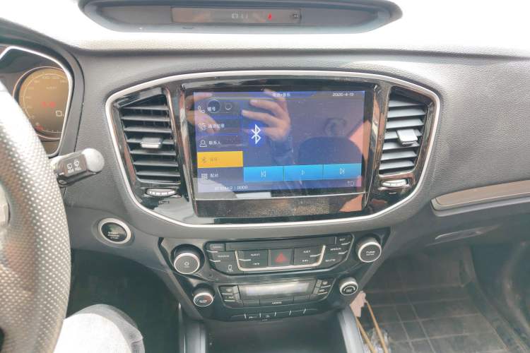 Used Geely Auto Vision X6 2016 1.8L Manual Luxury Model