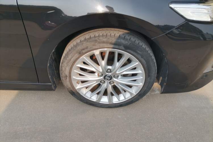 Used Toyota Camry 2018 2.5G Luxury Edition Right Front Wheel Hub